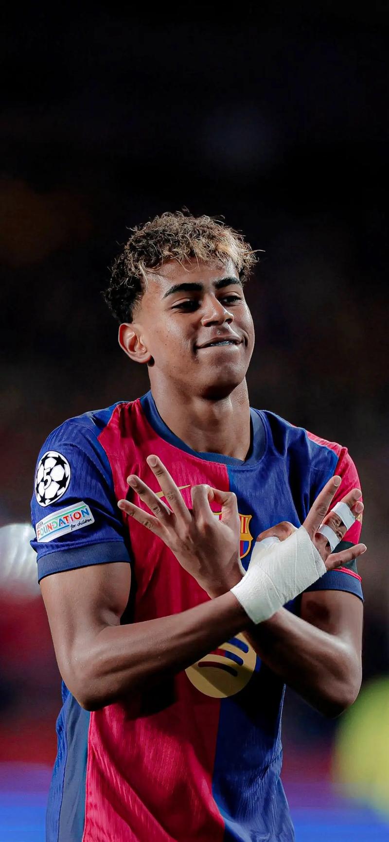 热刺vs小蜜蜂首发：库杜斯、里沙利松领衔！帕利尼亚替补（热刺战小蜜蜂首发公布：里沙利松携库杜斯领衔，帕利尼亚替补待命）