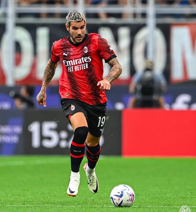 传闻：拜仁非常欣赏埃弗顿边锋恩迪亚耶（消息称，拜仁青睐埃弗顿边锋恩迪亚耶）