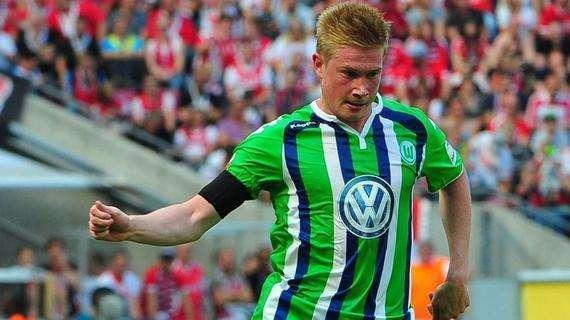 记者：埃切韦里想去罗马而非赫罗纳，他已向身边人重申这一点（记者：埃切韦里更愿加盟罗马而非赫罗纳，已向身边人再次表态）