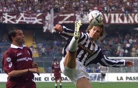 斯帅：今天整场比赛都是进步；戴维和奥蓬达？进球是前锋的一切（斯帅：今日整场都有提升；谈戴维与奥蓬达——前锋以进球为本）