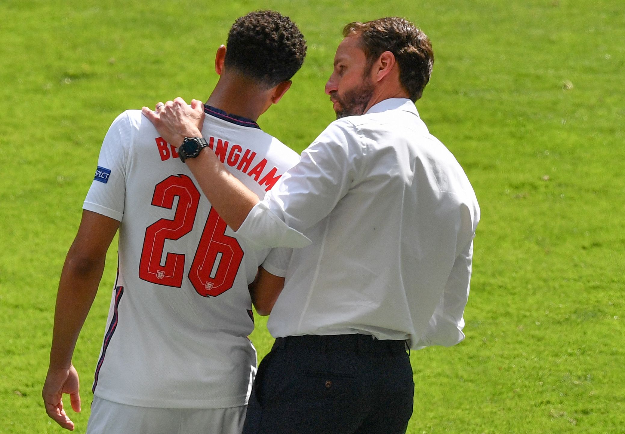 阿斯：巴萨和拜仁都有意桑托斯后卫索萨，后者被誉为新马塞洛（阿斯：巴萨、拜仁均看上桑托斯后卫索萨，他被誉为新马塞洛）