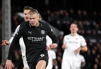 曼联欧联杯小组赛形势分析（曼联欧联杯小组赛局势解读）