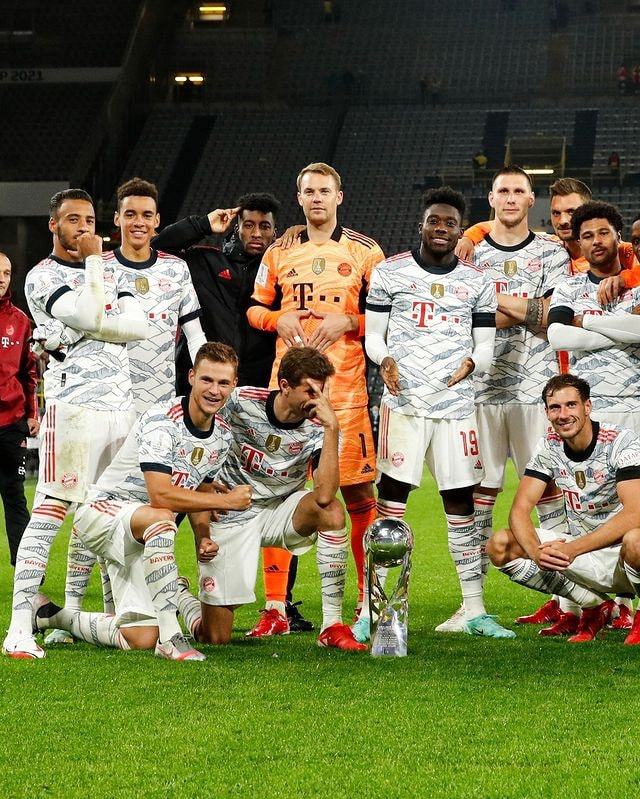 意媒：因机场跑道结冰，尤文全队与远征球迷被困挪威（机场跑道结冰致航班停摆，尤文全队与远征球迷滞留挪威）