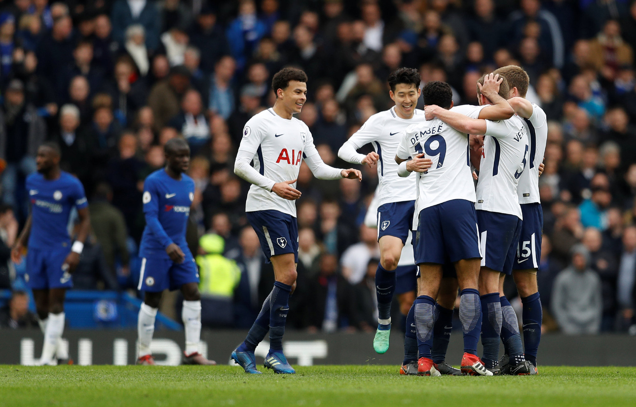 赵佳楠：我们拥有全世界最好的球迷，非常感谢大连球迷的支持（赵佳楠：我们的球迷是世界顶级，感谢大连球迷的一路支持）