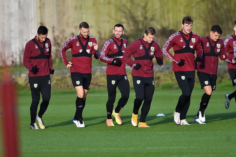 拉门斯：我是看库尔图瓦的比赛长大的，诺伊尔也是我的榜样（拉门斯：从小看库尔图瓦踢球成长，诺伊尔亦是我的偶像）