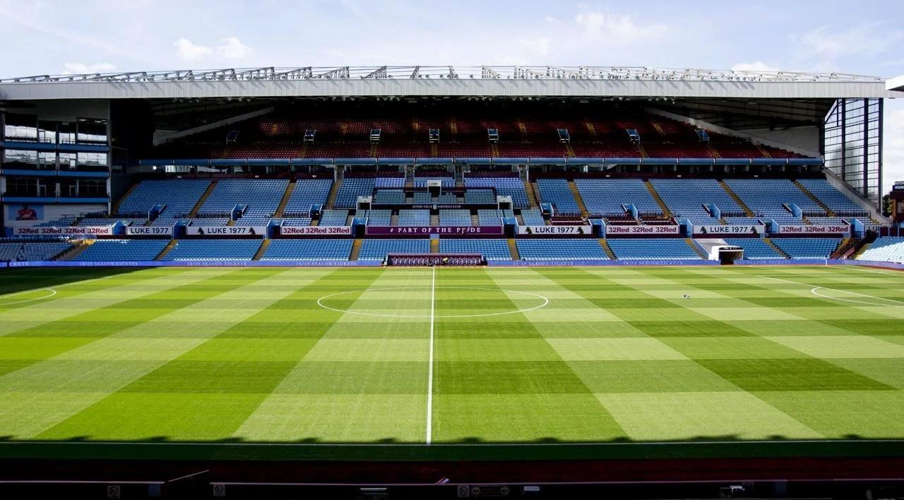 芬奇谈爱德华兹低迷：他一过半场就被包夹，必须研究如何应对（芬奇评爱德华兹状态不佳：过半场即遭夹击，需尽快拿出应对策略）